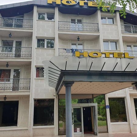 Hotel Sajam Novi Sad Exterior foto